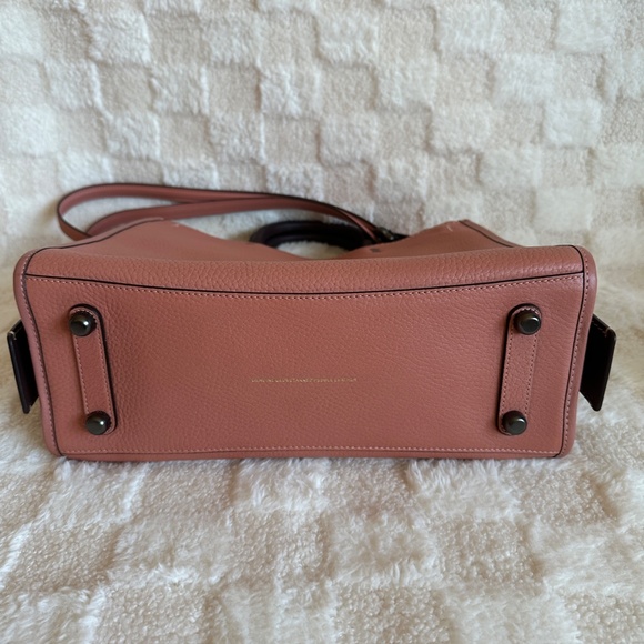 NWT Coach 1941 1st Generation Rogue 30 In Melon Glovetanned Pebble Leather 38124 - Picture 11 of 15